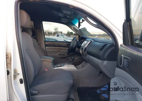 2005 Toyota Tacoma Prerunner V6 из США, поврежденный, VIN 5TEJU62N25Z026904